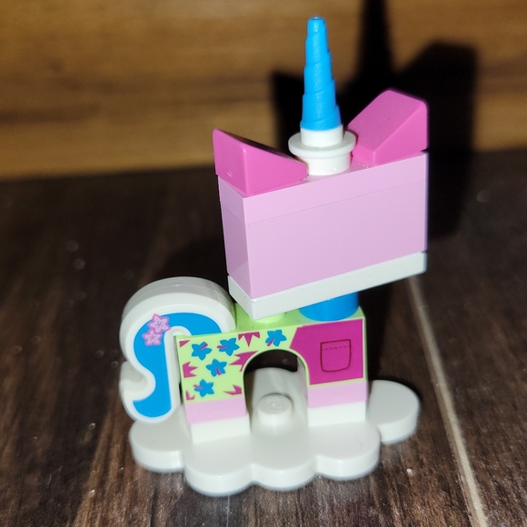 LEGO Unikitty Series 1 Minifigures 41775 Cat Shades - Picture 3 of 7